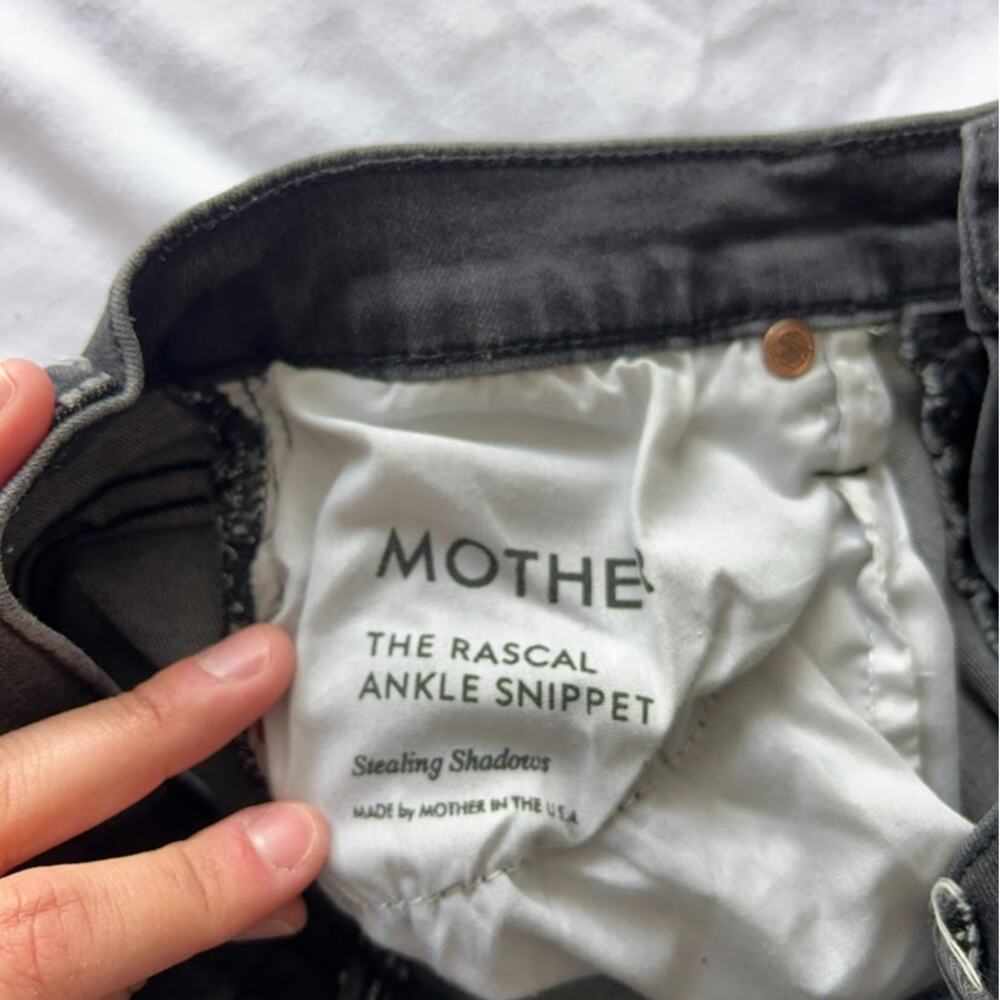 MOTHER The Rascal Ankle Snippet Jeans Sz 27 Stealing Shadows Distressed Denim - Picture 7 of 12